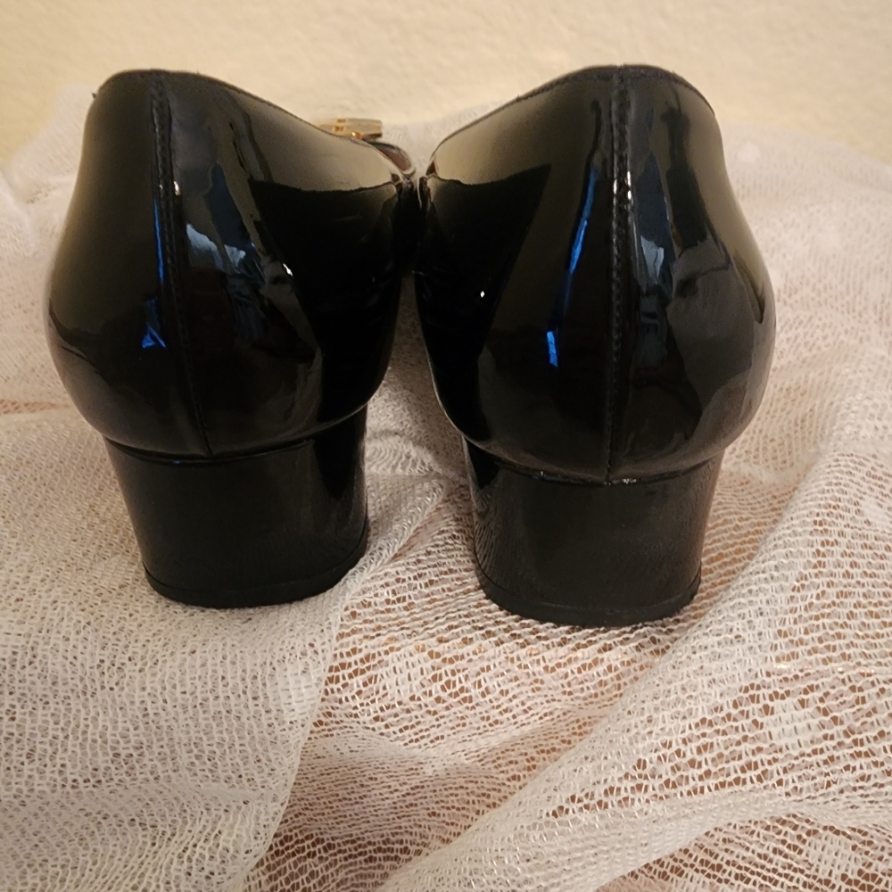 Salvatore Ferragamo Black Patent Leather Block Pumps Size 9 - Picture 4 of 9